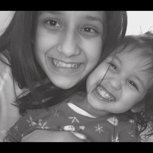 Meet your Posher, Camila