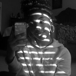 Meet your Posher, Sydney