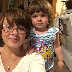 Meet your Posher, Liz