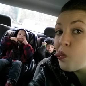 Meet your Posher, Tia