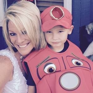 Meet your Posher, Denise