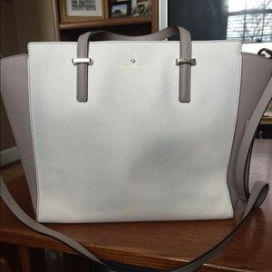 Lightly used Kate Spade purse!