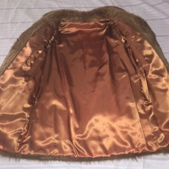 South American Nutria Fur Coat - Picture 4 of 4