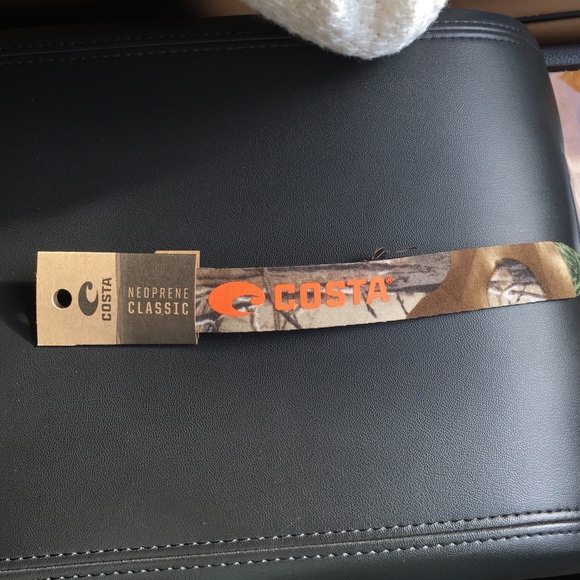 Costa croakies NWT