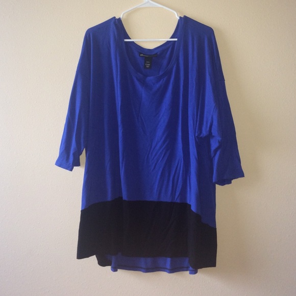Blue & Black Scope Neck