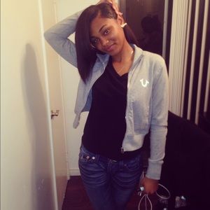 Meet your Posher, Shiane