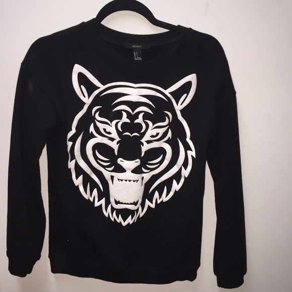 Graphic sweater