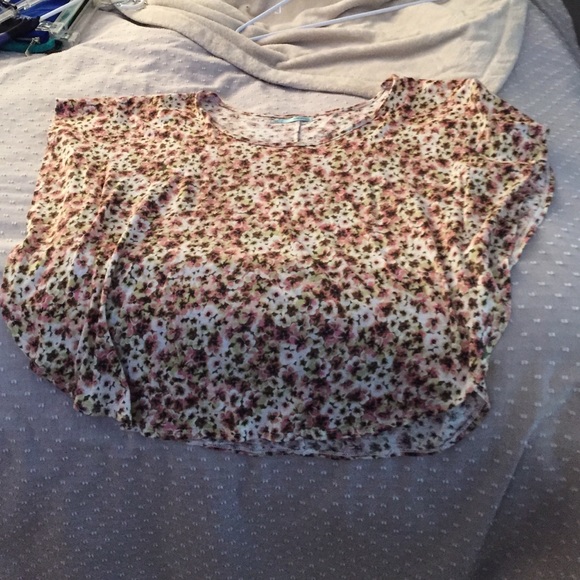 Flattering spring top