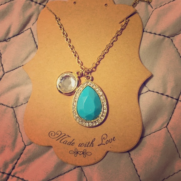 Beautiful turquoise & rhinestone necklace