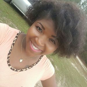 Meet your Posher, Nequita