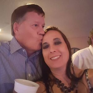 Meet your Posher, Laura-gary