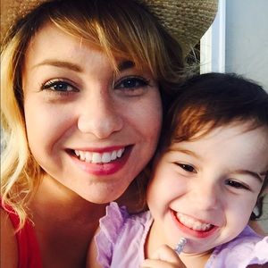 Meet your Posher, Casey