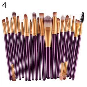 Women 20 pc make up brushes