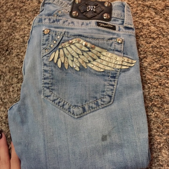 Miss me wings!! Size 28