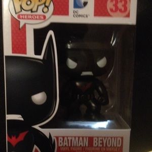 Batman beyond vinyl figure