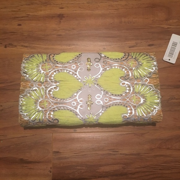 💐Host Pick💐🆕 One of a kind Clutch - Picture 3 of 4