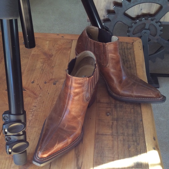 STEVE MADDEN