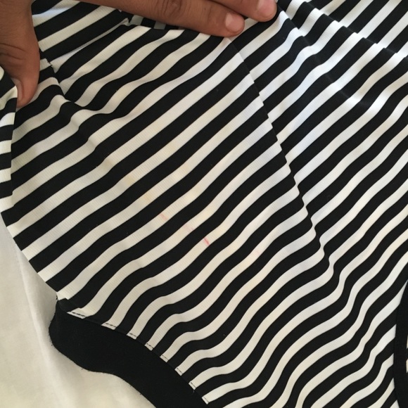 Striped dress - Picture 3 of 5