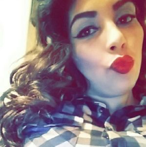 Meet your Posher, Sonia