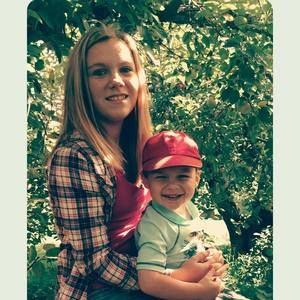 Meet your Posher, Courtney
