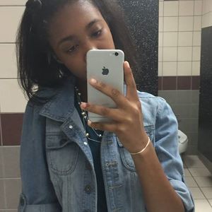 Meet your Posher, Nora