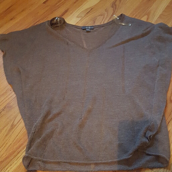 Boxy tshirt - donating on Sunday