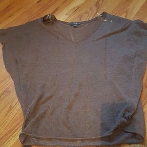 Boxy tshirt - donating on Sunday