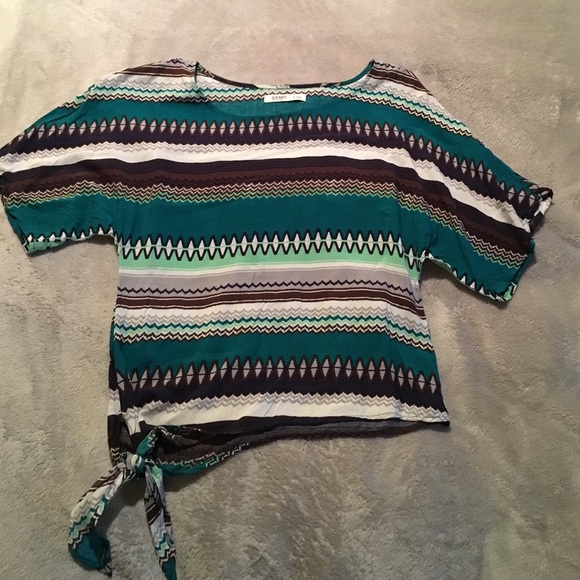 Turquoise, brown, and white striped top