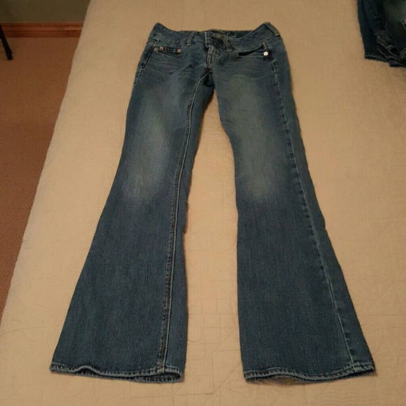 Boot cut jeans