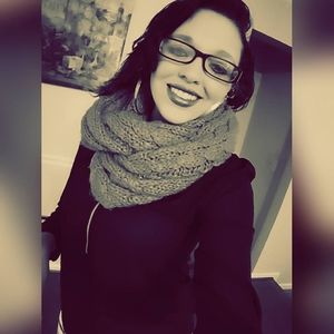 Meet your Posher, Aja