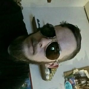 Meet your Posher, Tony