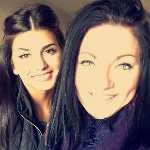 Meet your Posher, Desiree