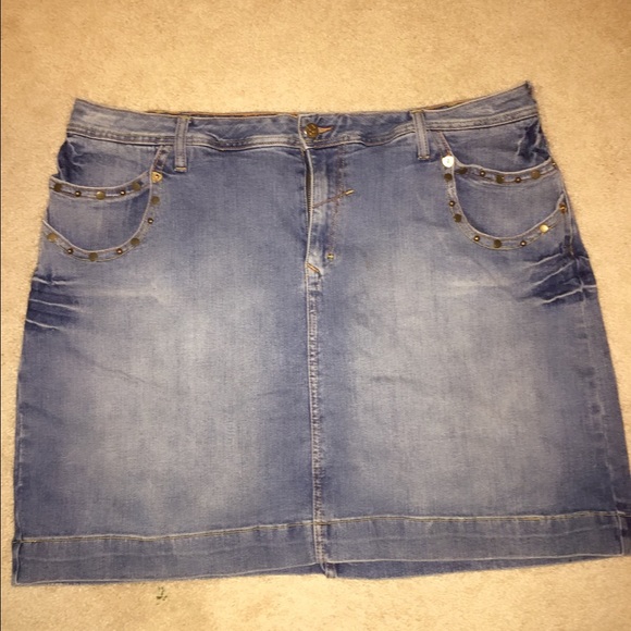 Plus size denim skirt
