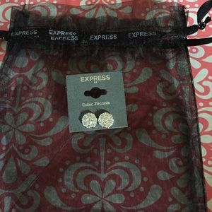 Express earrings
