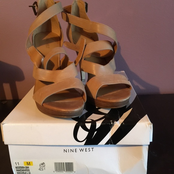 Nine West "Makewaveso" Sandal