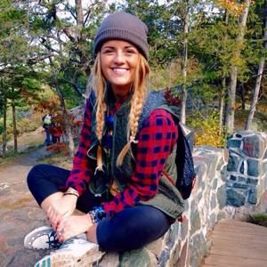 Meet your Posher, Whitney