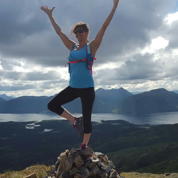 Meet your Posher, Stephanie - Picture 2 of 2