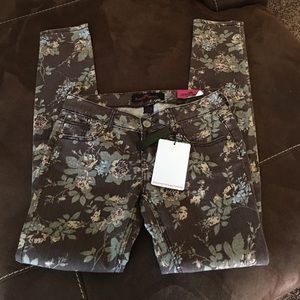 Almost famous skinny jeans