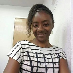 Meet your Posher, Latisha