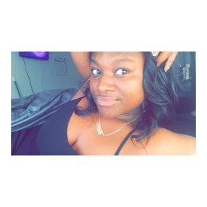 Meet your Posher, Jasmine