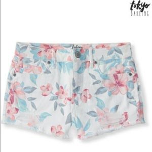 Beachy flower shorts