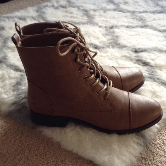 ✨SOLD✨ Light brown Boots