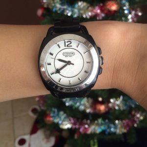 COACH black link timepiece in excellent condition