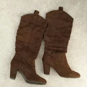 Brown boots