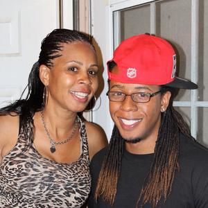 Meet your Posher, Monique