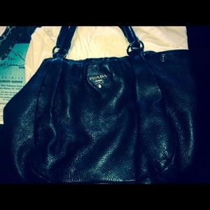 Authentic prada pebbled leather ️pre ❤️bag