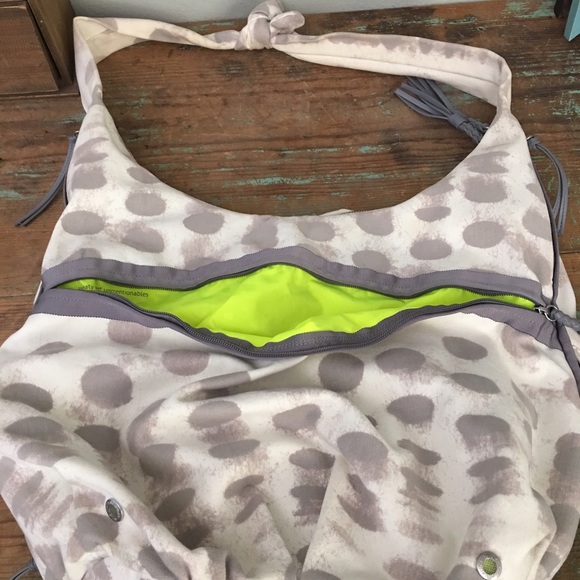 Lululemon Sackasana