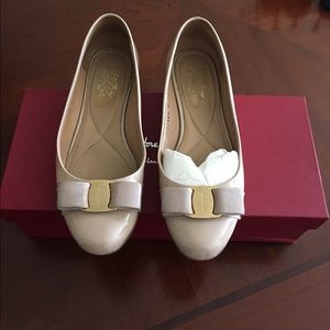 Salvatore Ferragamo ballet flats-Varina
