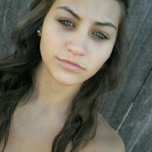 Meet your Posher, Avery