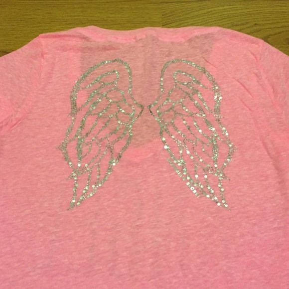 Victoria's Secret T-shirt - Picture 3 of 3